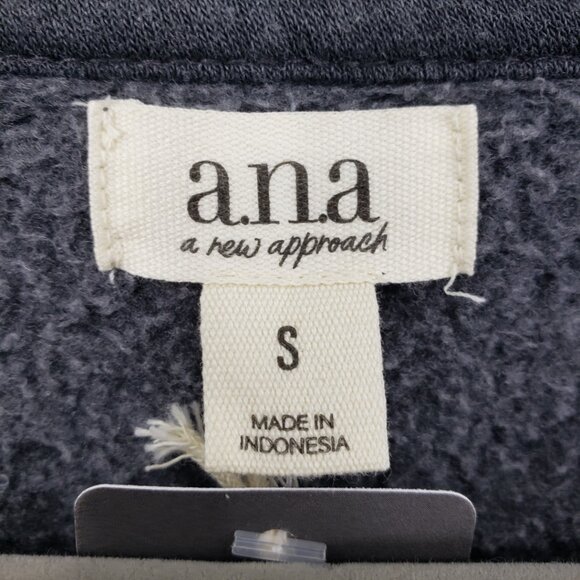 3/$25 a.n.a. Padded Shoulder Sweatshirt Top S Long Sleeve Charcoal Gray - Picture 3 of 11